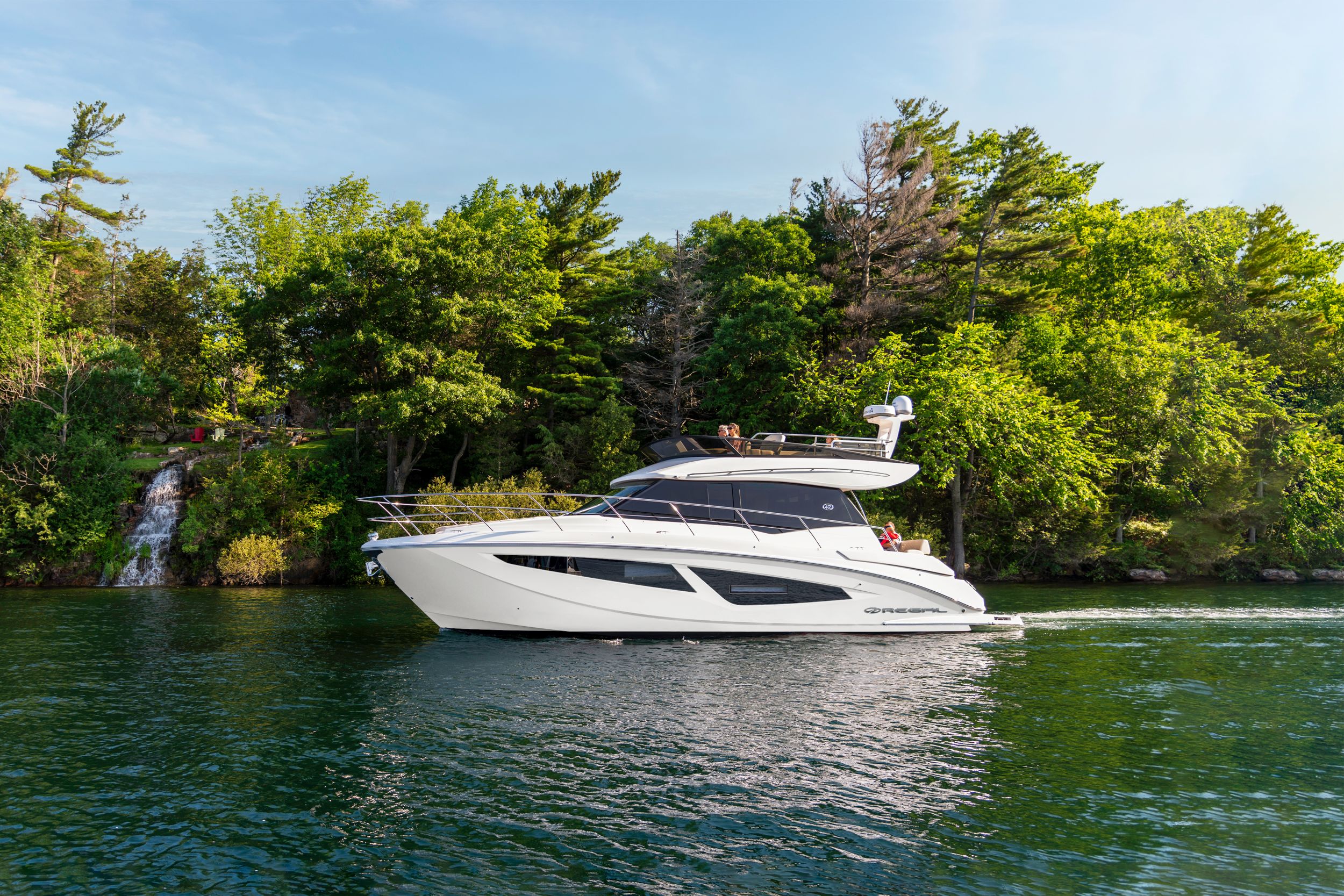 2025 Regal Yacht 42 FLY