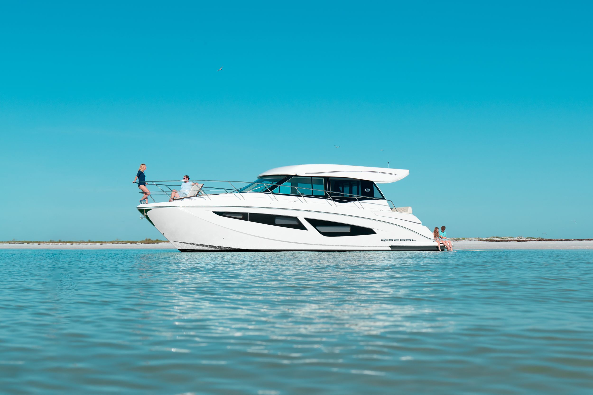 2025 Regal Yacht 42 Grande Coupe